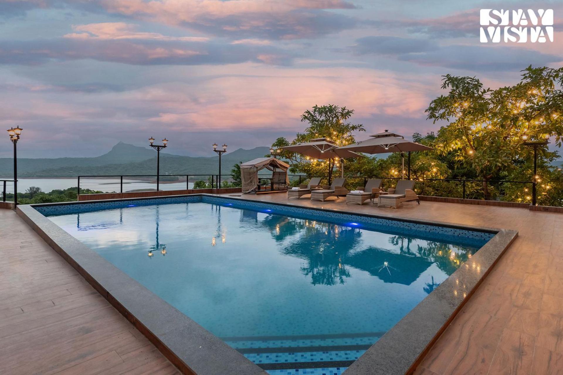Stayvista At La Nirvana With Pool, Music Speaker & Indoor-Outdoor Game Lonavala Luaran gambar