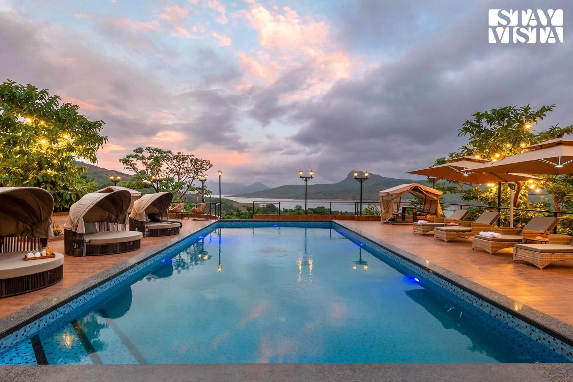 Stayvista At La Nirvana With Pool, Music Speaker & Indoor-Outdoor Game Lonavala Luaran gambar